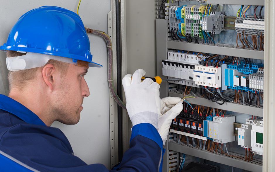électricien urgence Paris 4